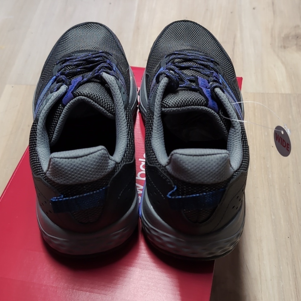 New Balance Women's 410 V8 Trail Running Shoes - Picture 3 of 6